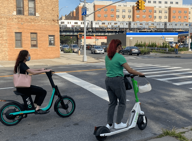 В Бронксе запускается пилотная программа по предоставлению скутеров